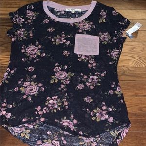 NEW AND HAS TAGS‼️‼️